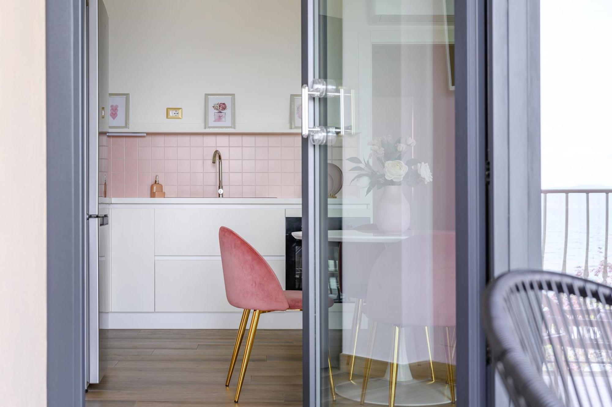 Casa Vacanze Maddalena - Palazzetto Sul Lago - Diamante Rosa 马尔塔 外观 照片
