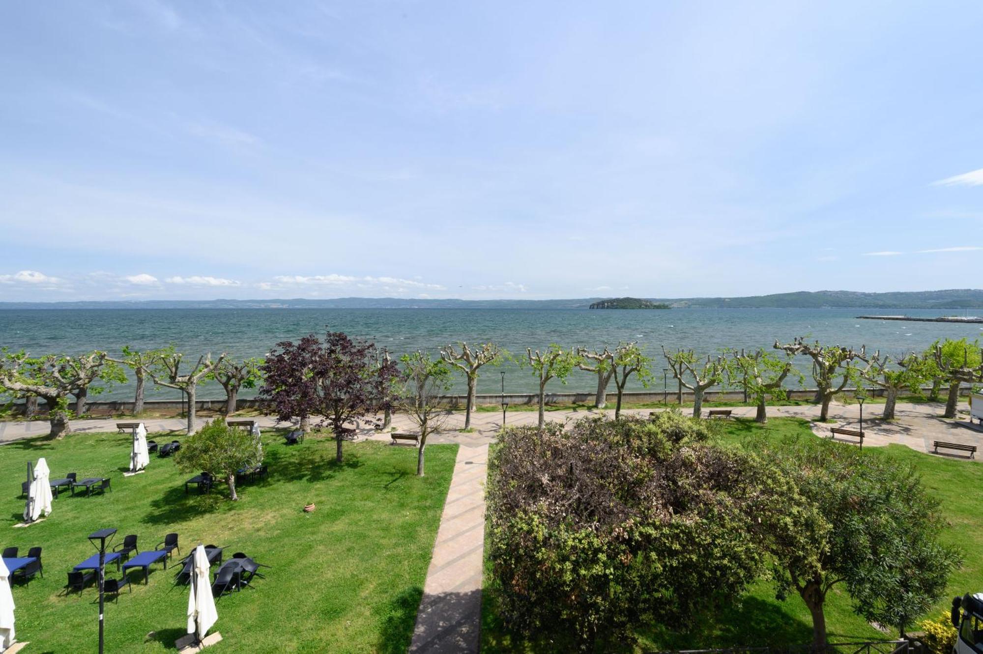 Casa Vacanze Maddalena - Palazzetto Sul Lago - Diamante Rosa 马尔塔 外观 照片